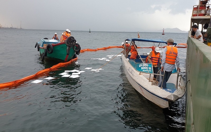Cần có những hướng dẫn về giám sát, đánh giá rủi ro, khắc phục sự cố tràn dầu