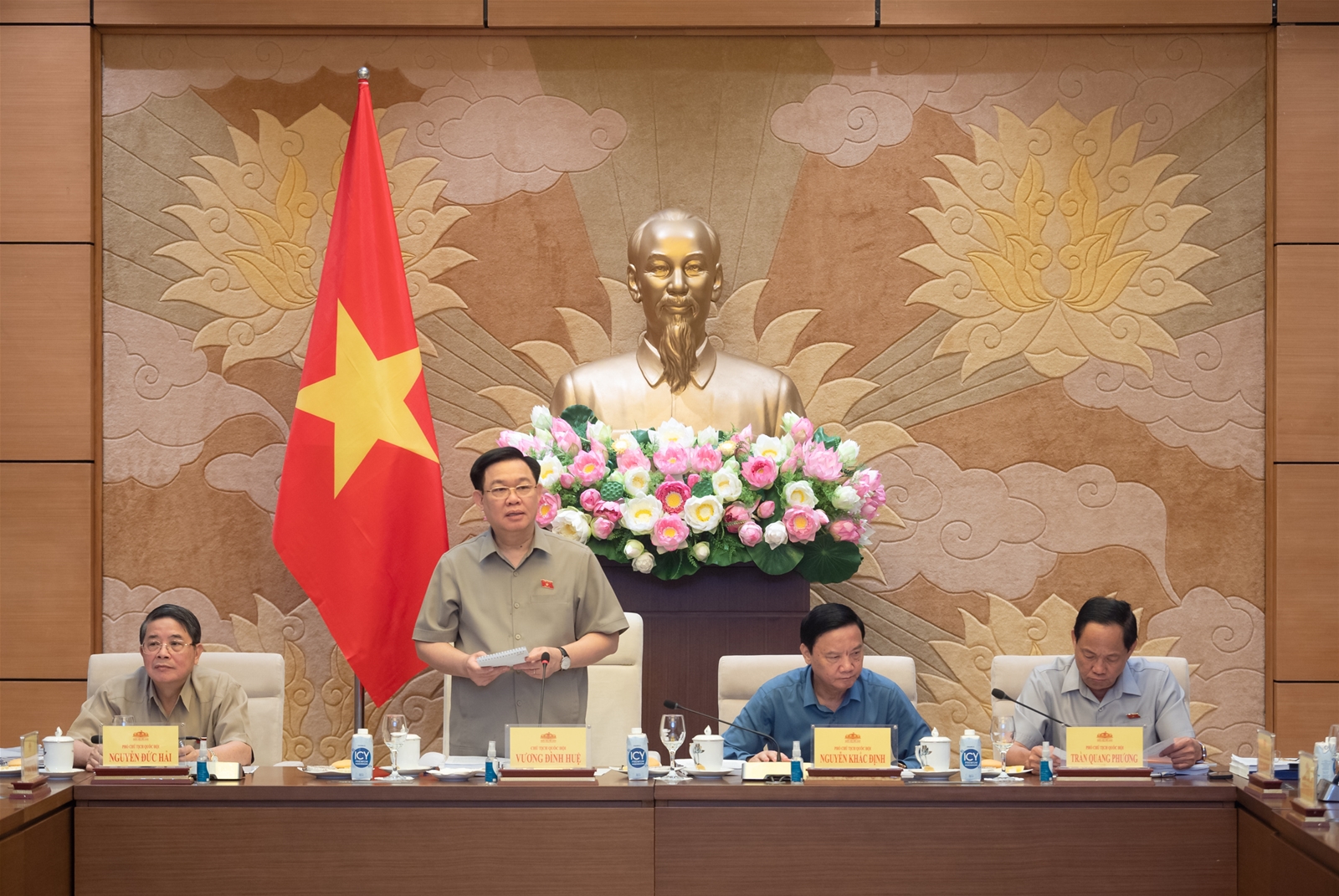 Chủ tịch Quốc hội Vương Đình Huệ: Tuyệt đối không chủ quan, nỗ lực không ngừng nghỉ để có được dự thảo Luật Đất đai (sửa đổi) tốt nhất 