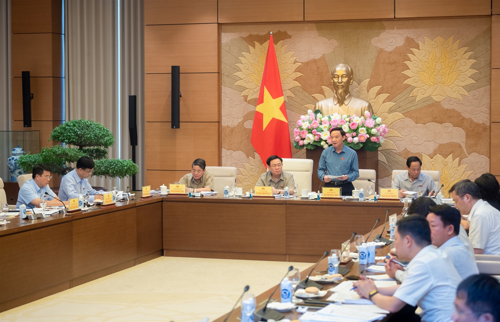 Chủ tịch Quốc hội Vương Đình Huệ: Tuyệt đối không chủ quan, nỗ lực không ngừng nghỉ để có được dự thảo Luật Đất đai (sửa đổi) tốt nhất 