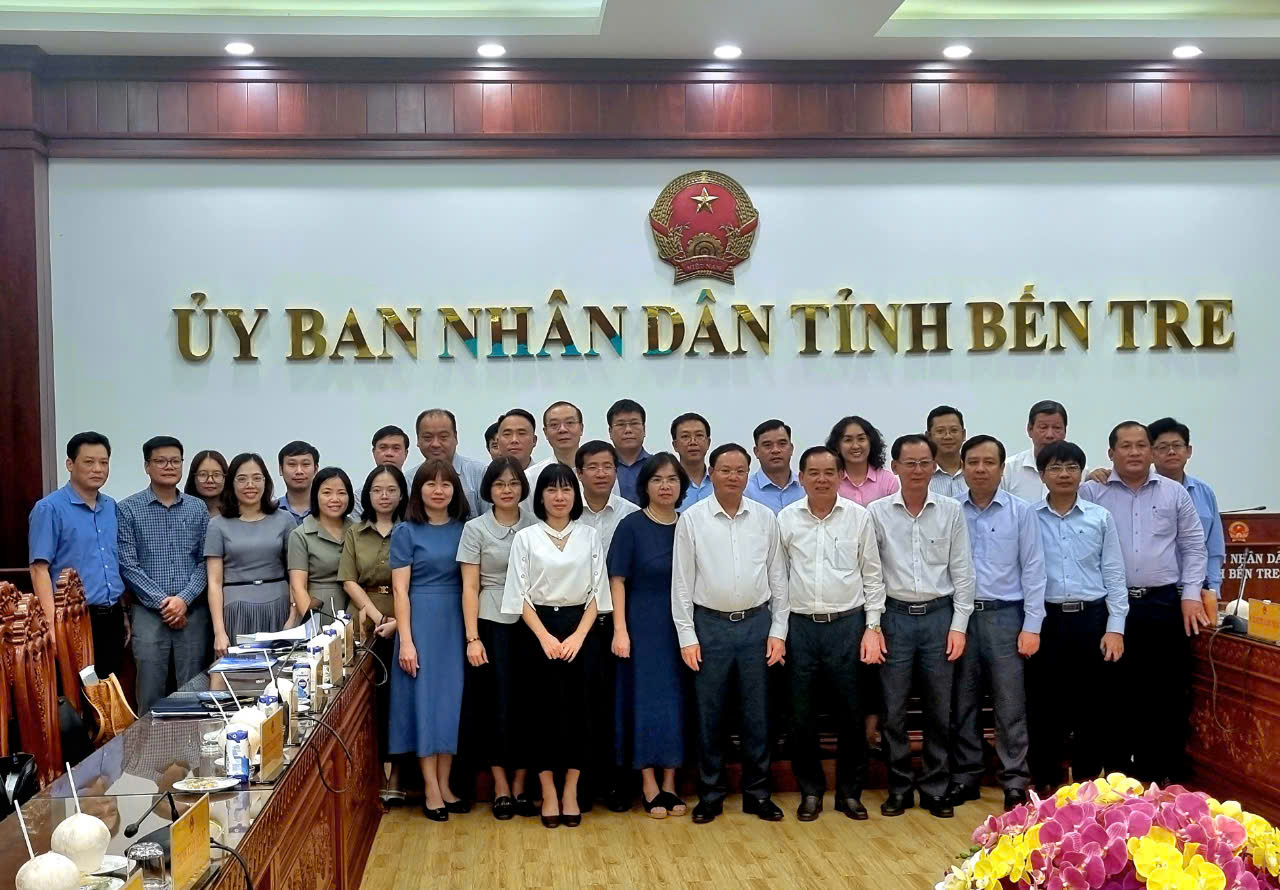 Bộ TN&MT tiếp tục làm việc với tỉnh Bến Tre về đất đai, tài nguyên nước, biển và hải đảo