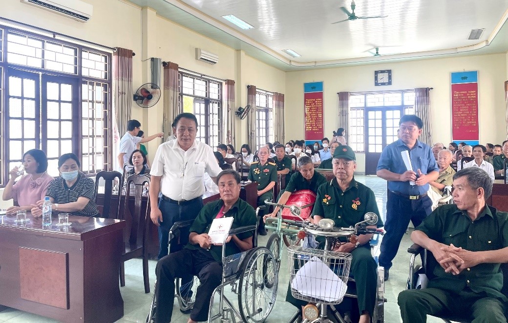 Công đoàn Công ty Nhiệt điện Thái Bình trao tặng quà tri ân nhân kỷ niệm 75 năm ngày thương binh Liệt sĩ 27/7