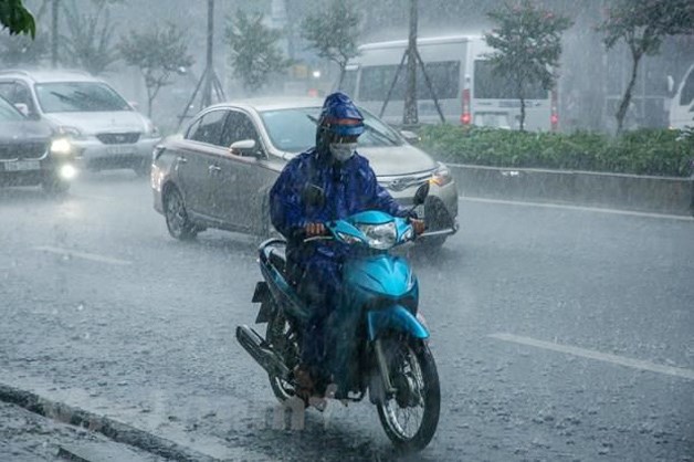 Thời tiết ngày 19/8: Hà Nội mưa rào và dông vào chiều tối