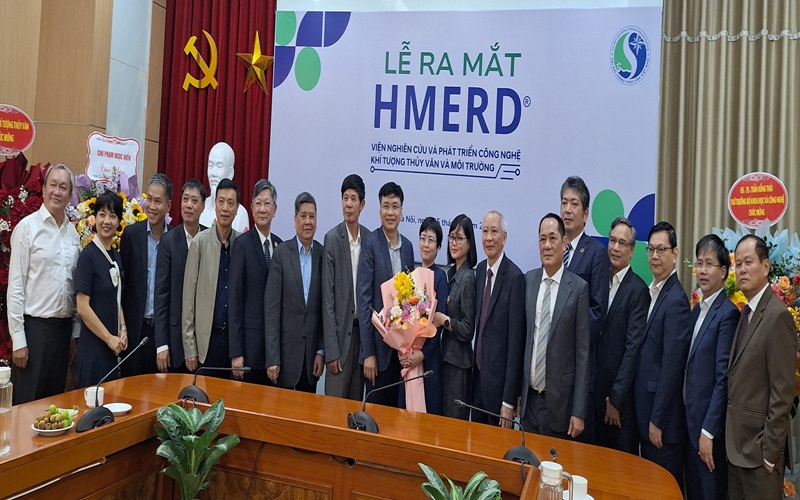 Ra mắt Viện Viện Nghiên cứu và Phát triển Công nghê Khí tượng Thủy văn và Môi trường