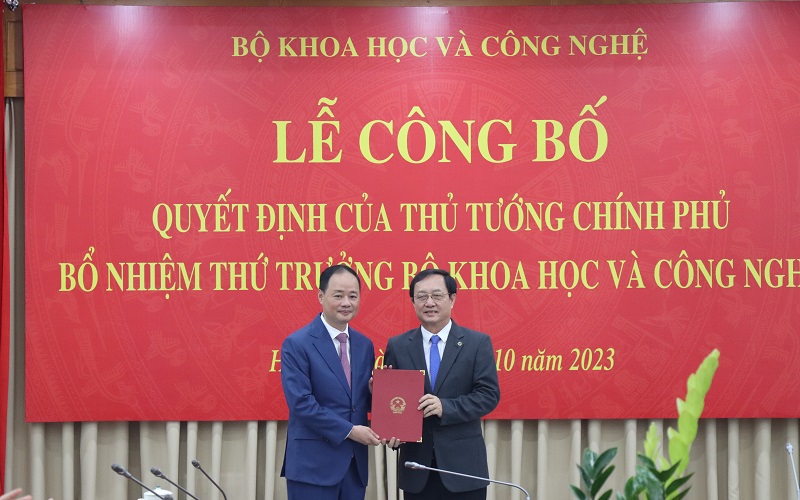 Trao quyết định bổ nhiệm Thứ trưởng Bộ Khoa học và Công nghệ Trần Hồng Thái