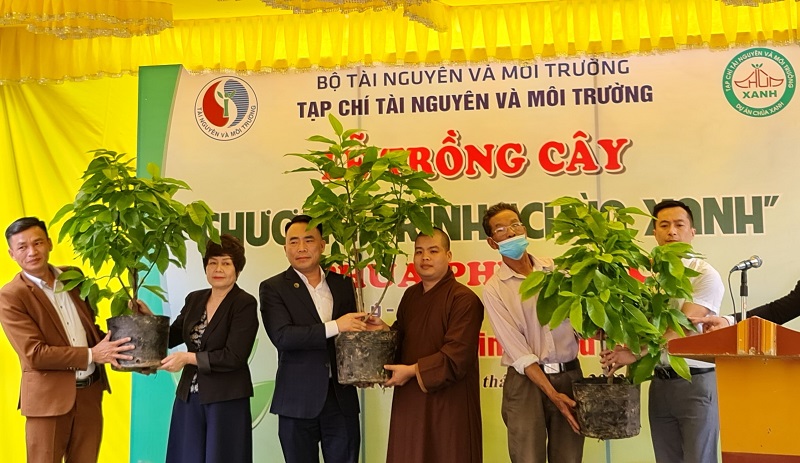 Tạp chí Tài nguyên và Môi trường trồng 523 cây tại chùa Phúc Lạc, Hà Nam