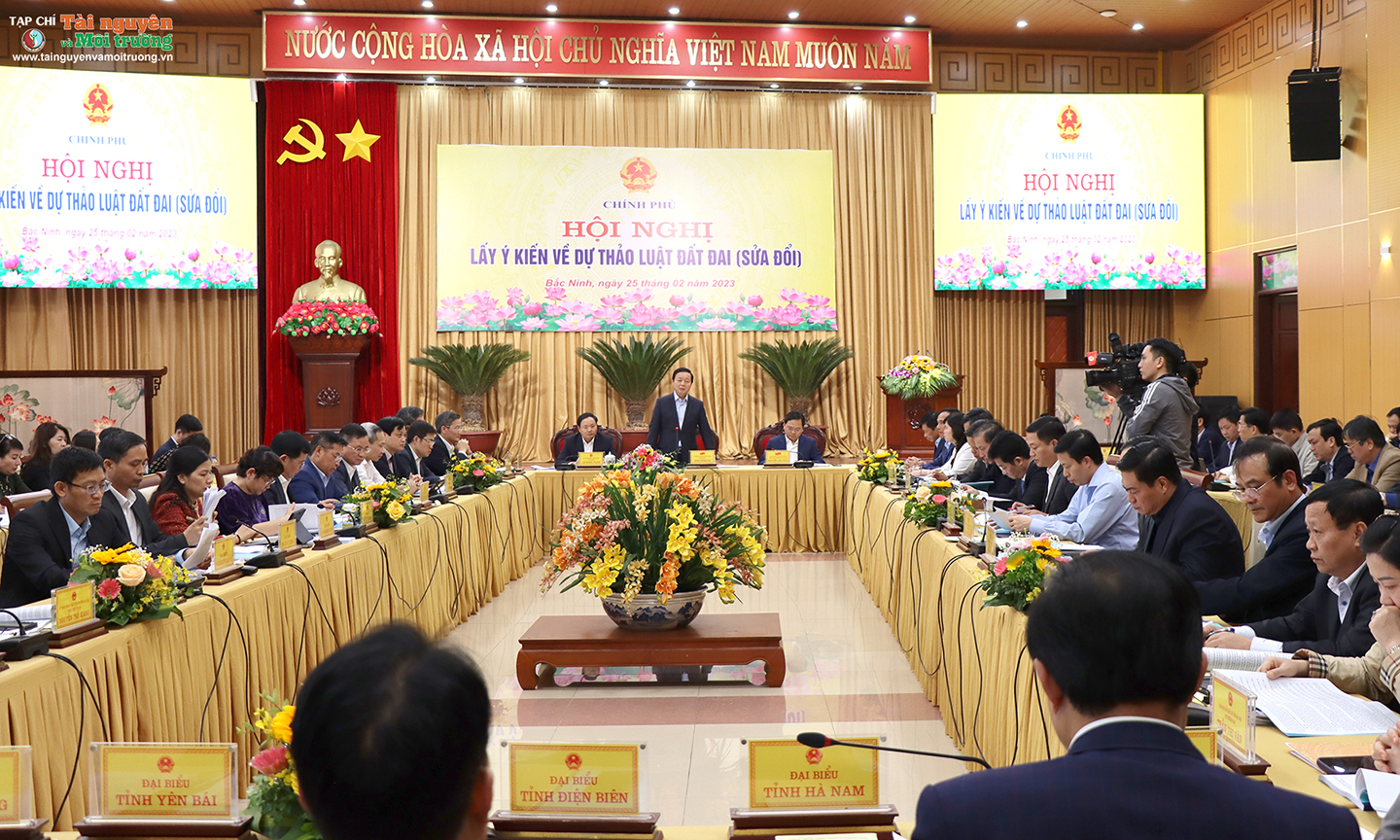 Hội nghị lấy ý kiến về Dự thảo Luật Đất đai (sửa đổi) với các bộ, ngành và 25 tỉnh, thành phía Bắc