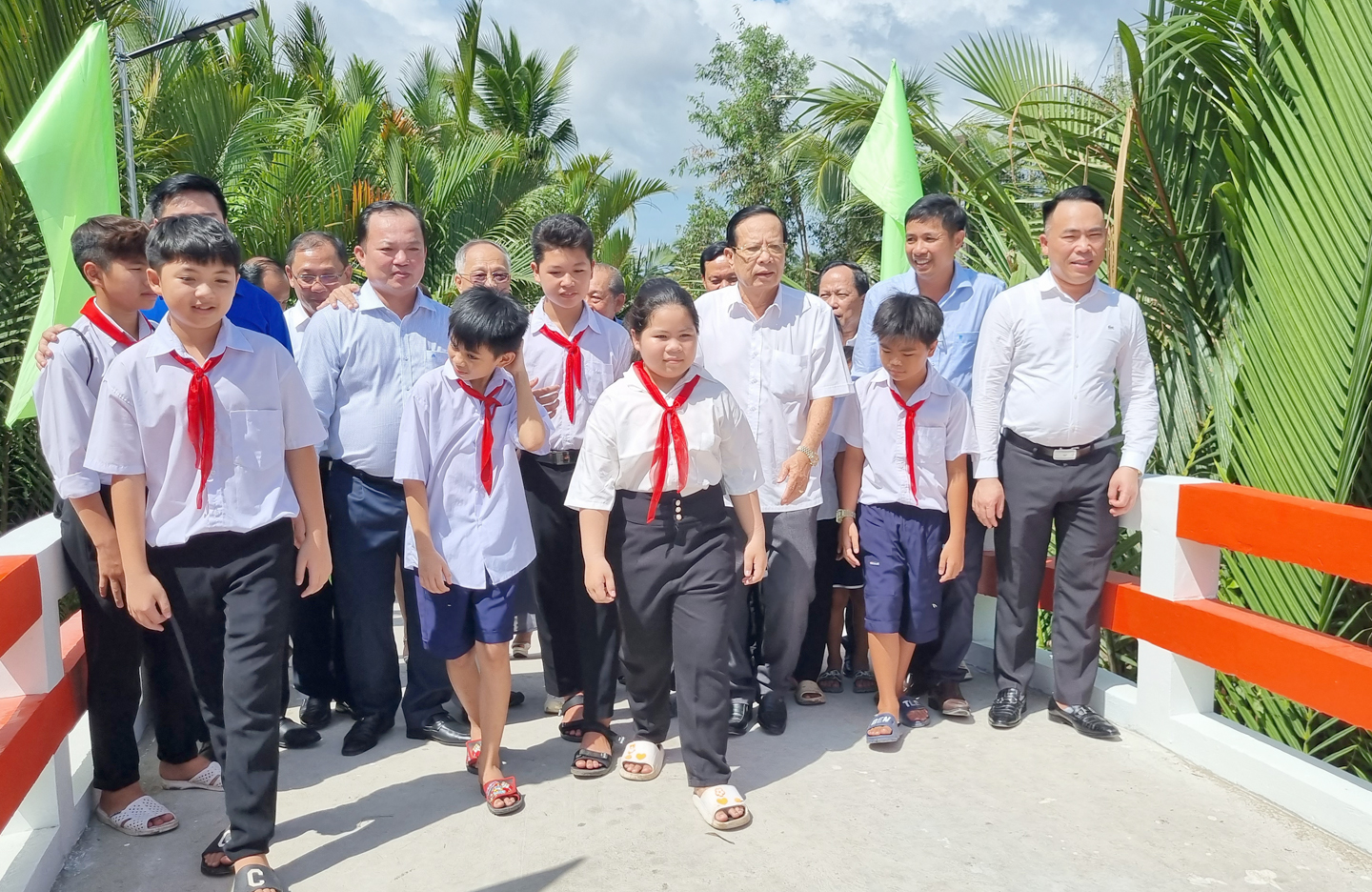 Câu lạc bộ Bất động sản TP. Hồ Chí Minh xây cầu nối những bờ vui