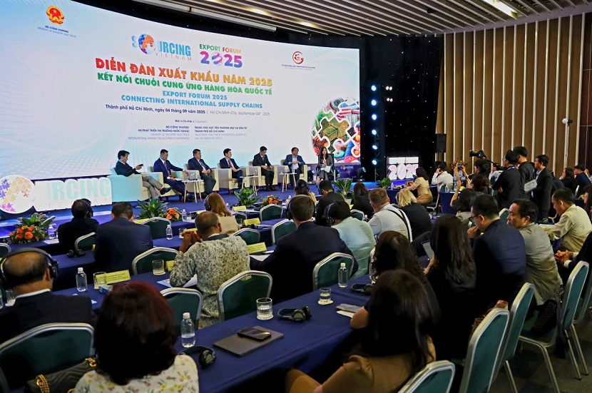 Diễn đàn Xuất khẩu 2025: Mở rộng thị trường cho hàng Việt hướng đến các tiêu chuẩn xanh và số