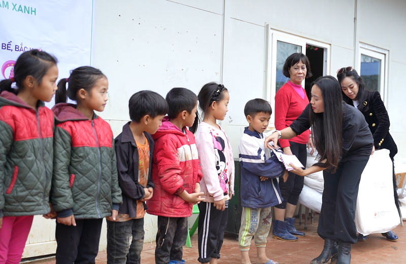 Chương trình “Xuân ấm mầm xanh năm 2024” về với điểm trường Đán Mẩy - Bắc Kạn