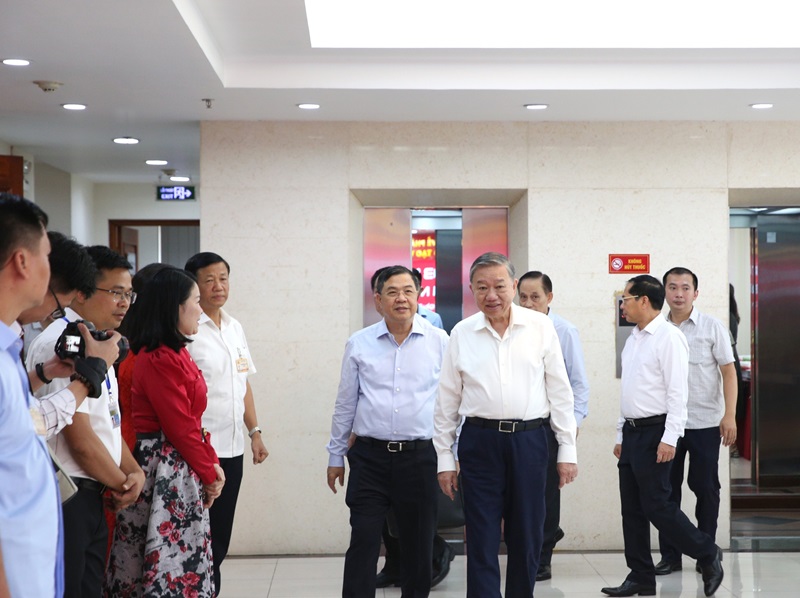 Ra mắt 3 nền tảng số phục vụ triển khai Nghị quyết số 57