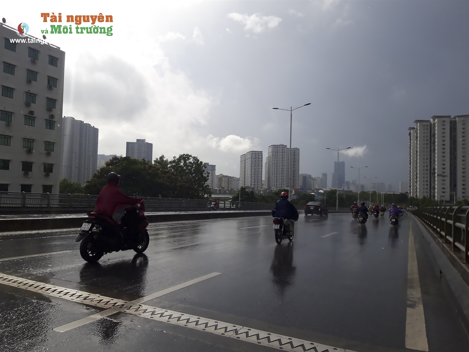 Thời tiết ngày 22/9: Bắc Bộ, Trung Bộ có mưa dông. Tây Nguyên và Nam Bộ mưa dông rải rác
