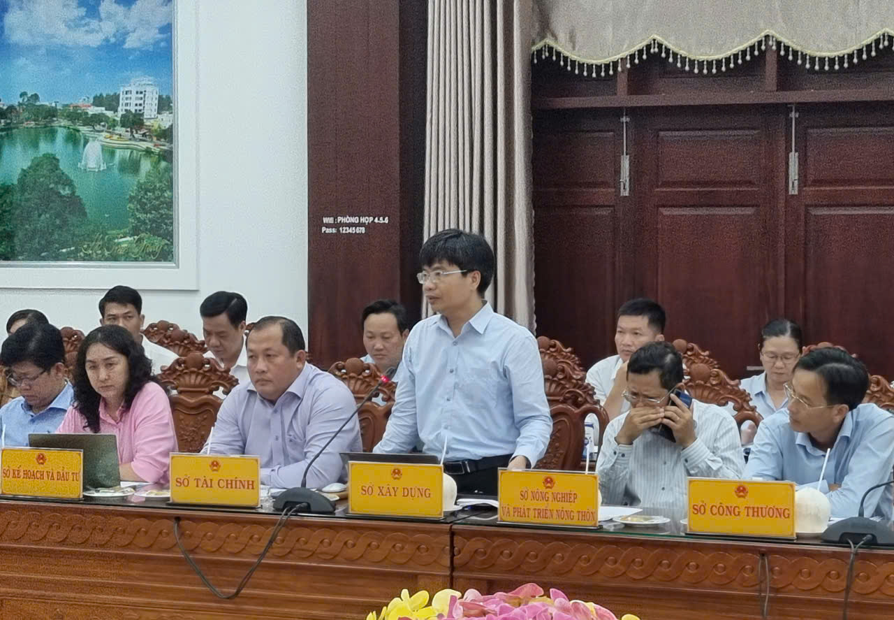 Bộ TN&MT tiếp tục phổ biến, triển khai các pháp luật về đất đai, tài nguyên nước, biển và hải đảo tại tỉnh Bến Tre