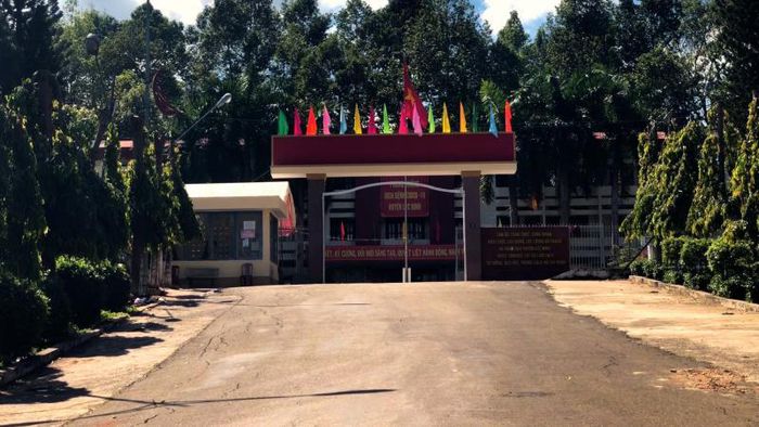 Lộc Ninh: Tăng cường công tác quản lí đất đai đi đôi với phát triển kinh tế xã hội
