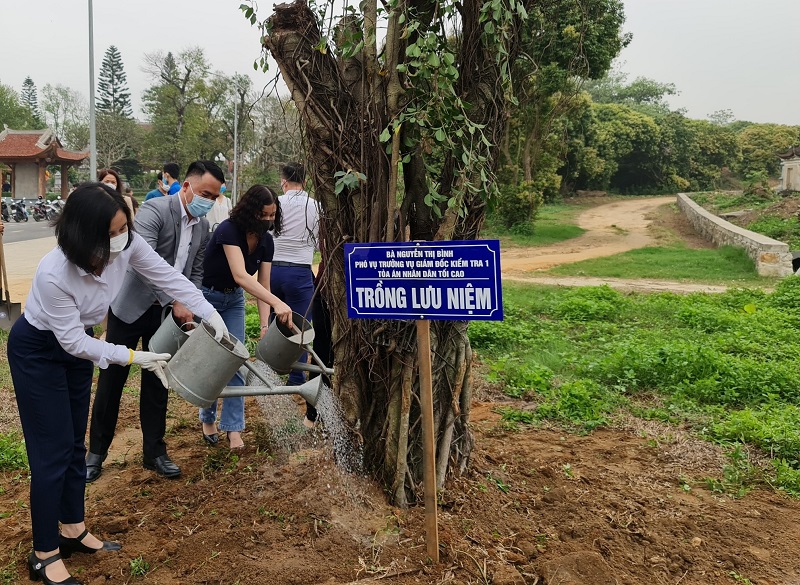 Tạp chí Tài nguyên và Môi trường trồng 1008 cây tại chùa Quỳnh Lâm, Quảng Ninh