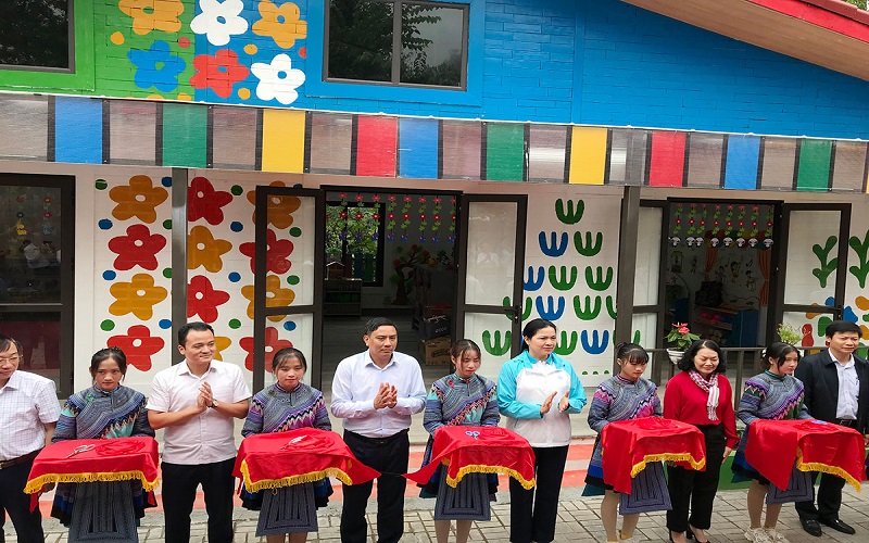 Chiêm ngưỡng những ngôi nhà bằng nhựa