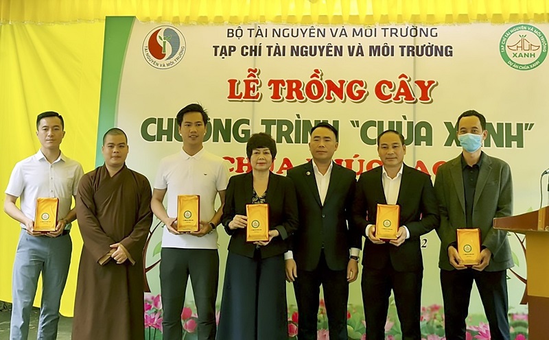 Tạp chí Tài nguyên và Môi trường trồng 523 cây tại chùa Phúc Lạc, Hà Nam