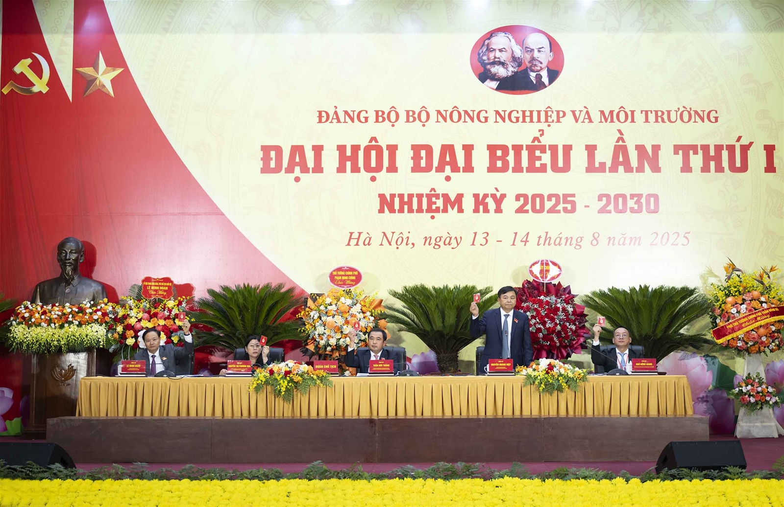Toàn cảnh Đại hội Đại biểu Đảng bộ Bộ Nông nghiệp và Môi trường lần thứ I, nhiệm kỳ 2025- 2030