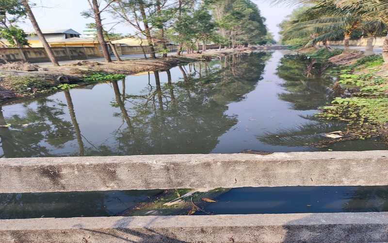 Hệ thống công trình thủy lợi miền Bắc trước thách thức mới. Bài 1: Ô nhiễm nguồn nước, rác thải - Vấn đề nan giải với Hệ thống thủy lợi Bắc Đuống