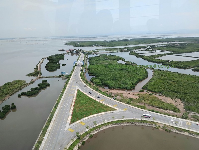 Đảo Cát Bà (Hải Phòng) đang nỗ lực vươn mình trong đổi mới, tạo dựng môi trường du lịch văn hóa, an toàn, thân thiện