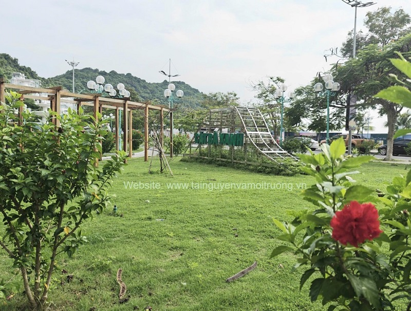 Đảo Cát Bà (Hải Phòng) đang nỗ lực vươn mình trong đổi mới, tạo dựng môi trường du lịch văn hóa, an toàn, thân thiện