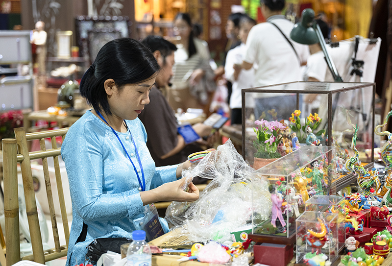 Tinh hoa thủ công mỹ nghệ trong kỷ nguyên số và kinh tế xanh