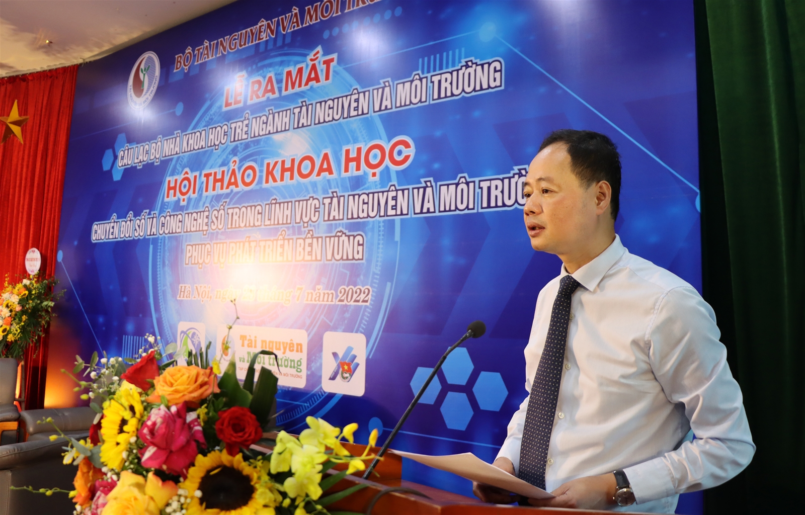Bài phát biểu của GS.TS. Trần Hồng Thái giao nhiệm vụ cho Câu lạc bộ các nhà khoa học trẻ ngành TN&MT