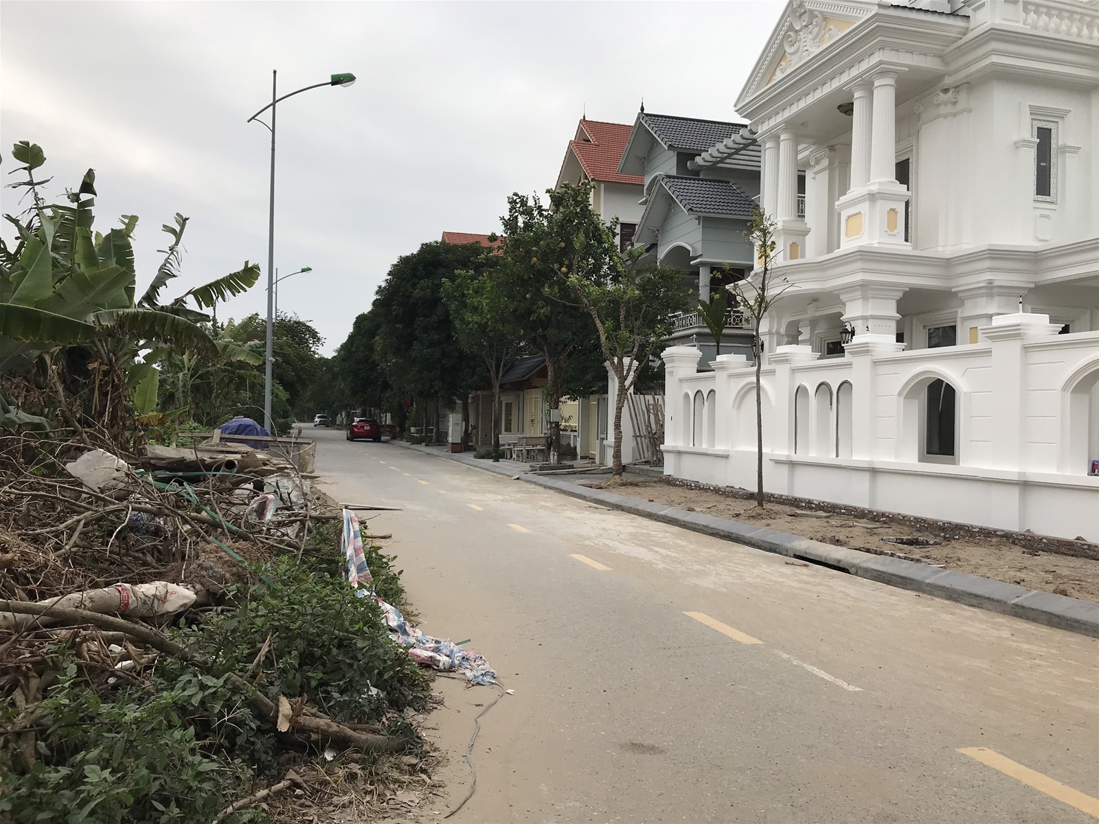 Một căn biệt thự đã được hoàn thiện trong dự án Đỉnh Long
