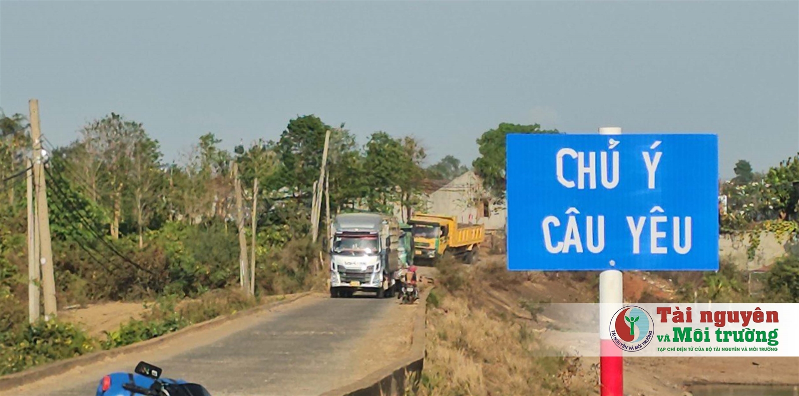 Buôn Ma Thuột (Đắk Lắk): Xe chở khoáng sản cày nát đường dân sinh