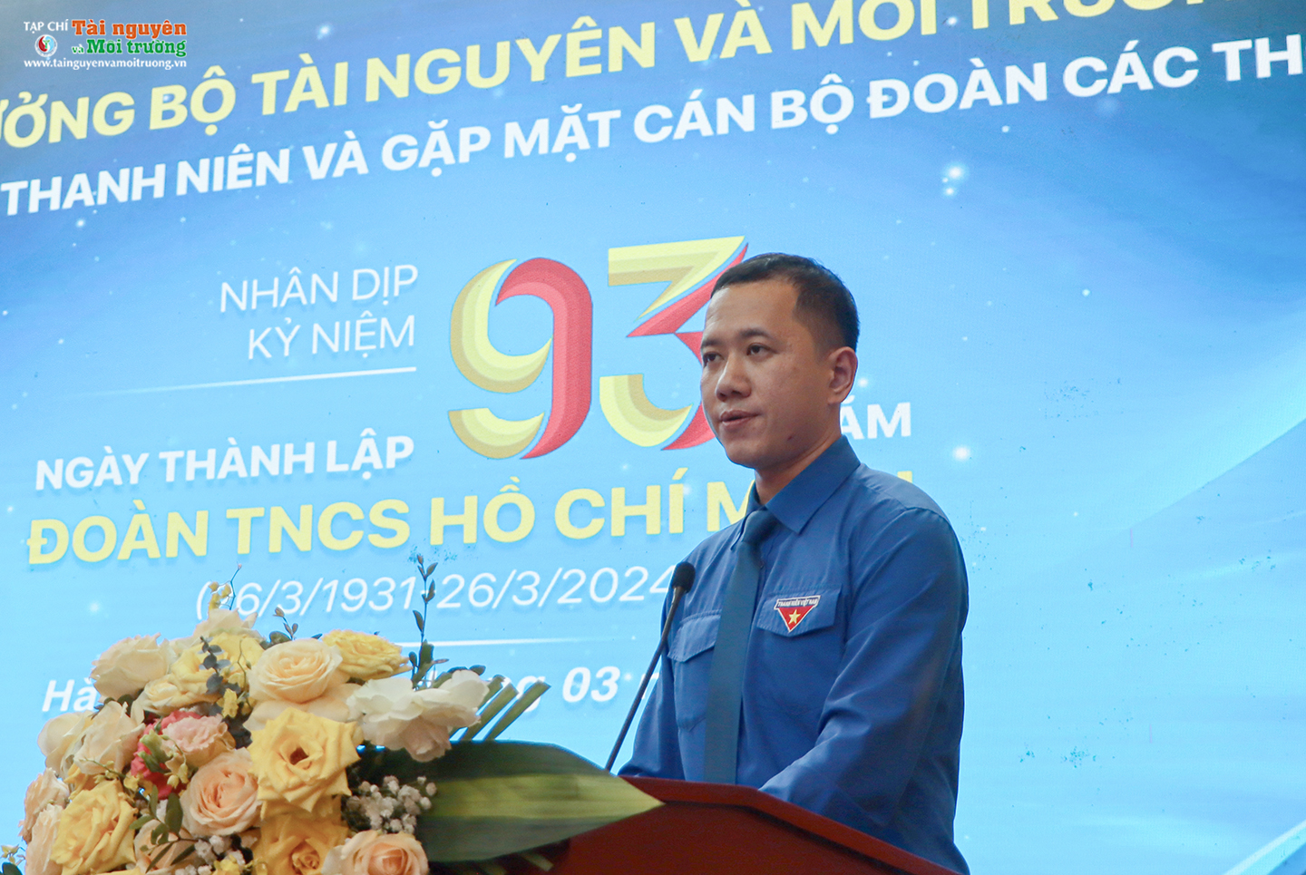 Bộ trưởng Bộ Tài nguyên và Môi trường Đặng Quốc Khánh đối thoại với thanh niên và gặp mặt cán bộ đoàn các thời kỳ
