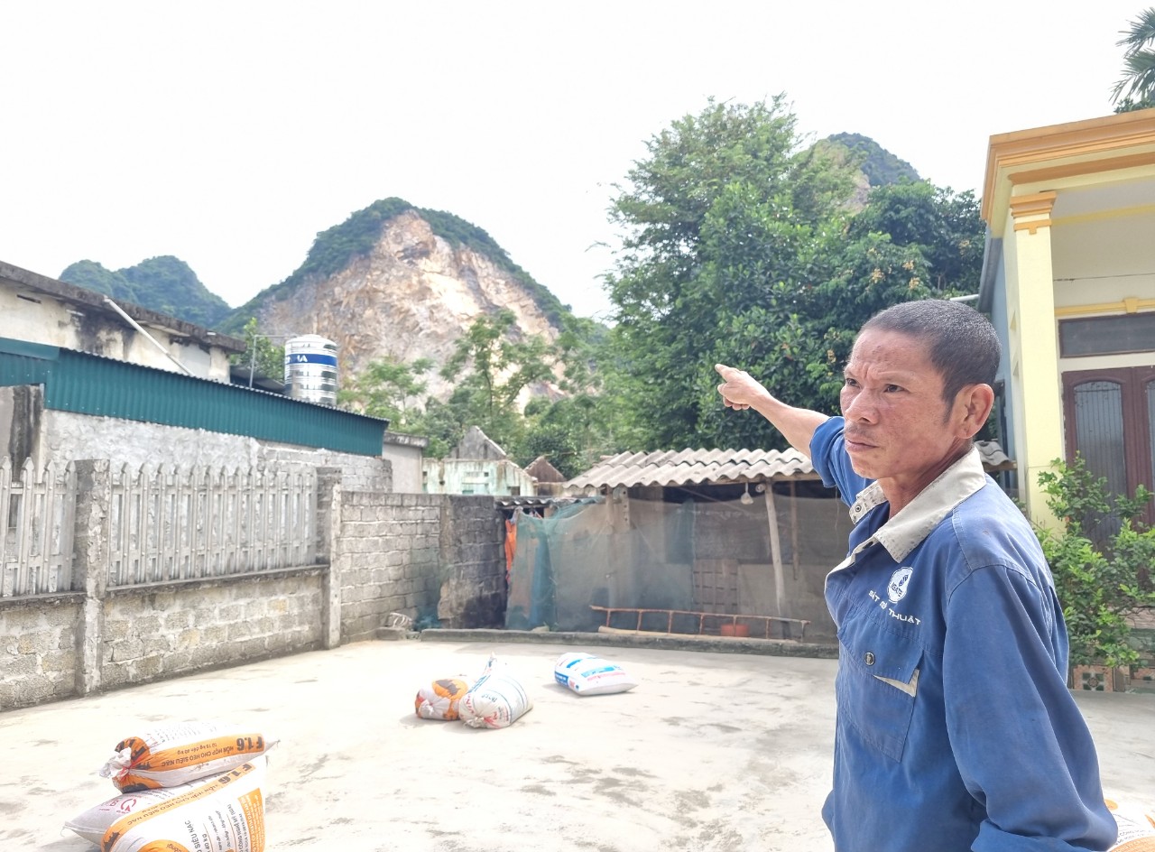Ninh Bình: Hơn chục hộ dân bất an sống cạnh mỏ đá của Công ty cổ phần Nam Anh Tú