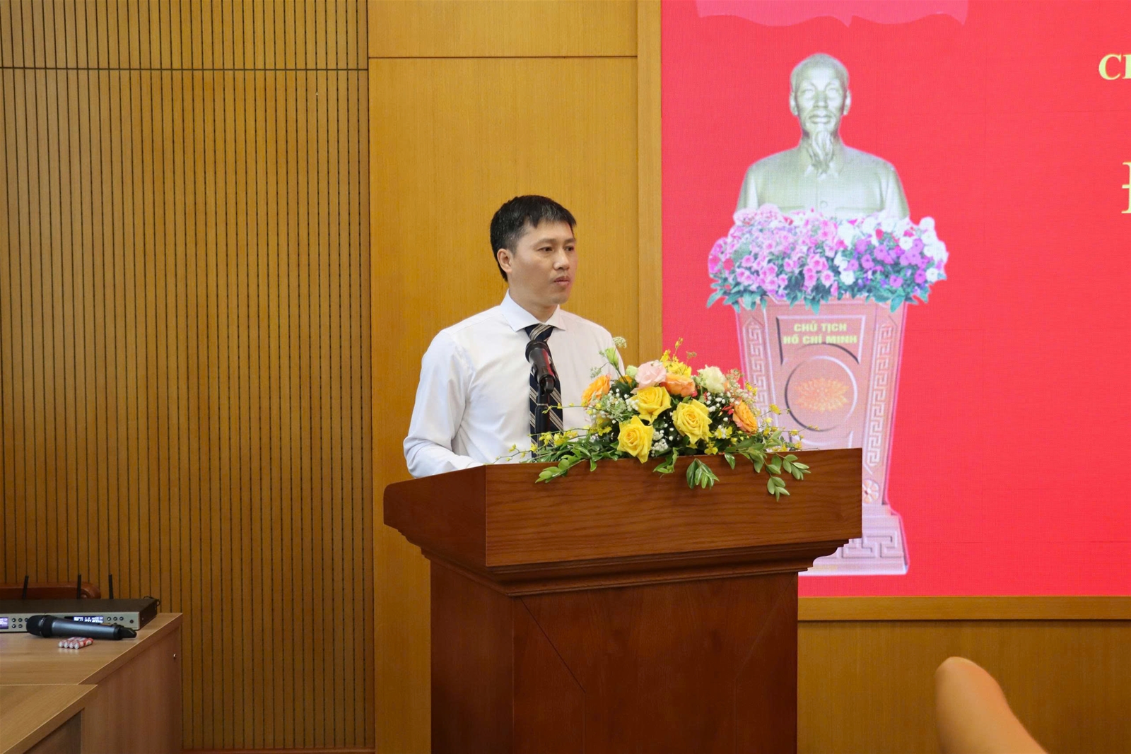 Chi bộ Văn phòng Quốc gia về giảm nghèo: Phát huy vai trò tham mưu, góp phần hiện thực hoá mục tiêu giảm nghèo bền vững