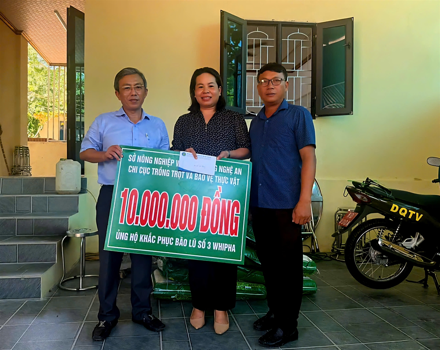 Nghệ An: Hỗ trợ ngô giống giúp người dân khôi phục sản xuất sau bão số 5