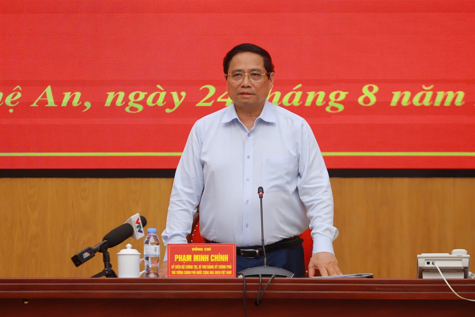 Thủ tướng Chính phủ Phạm Minh Chính trực tiếp chỉ đạo ứng phó bão số 5