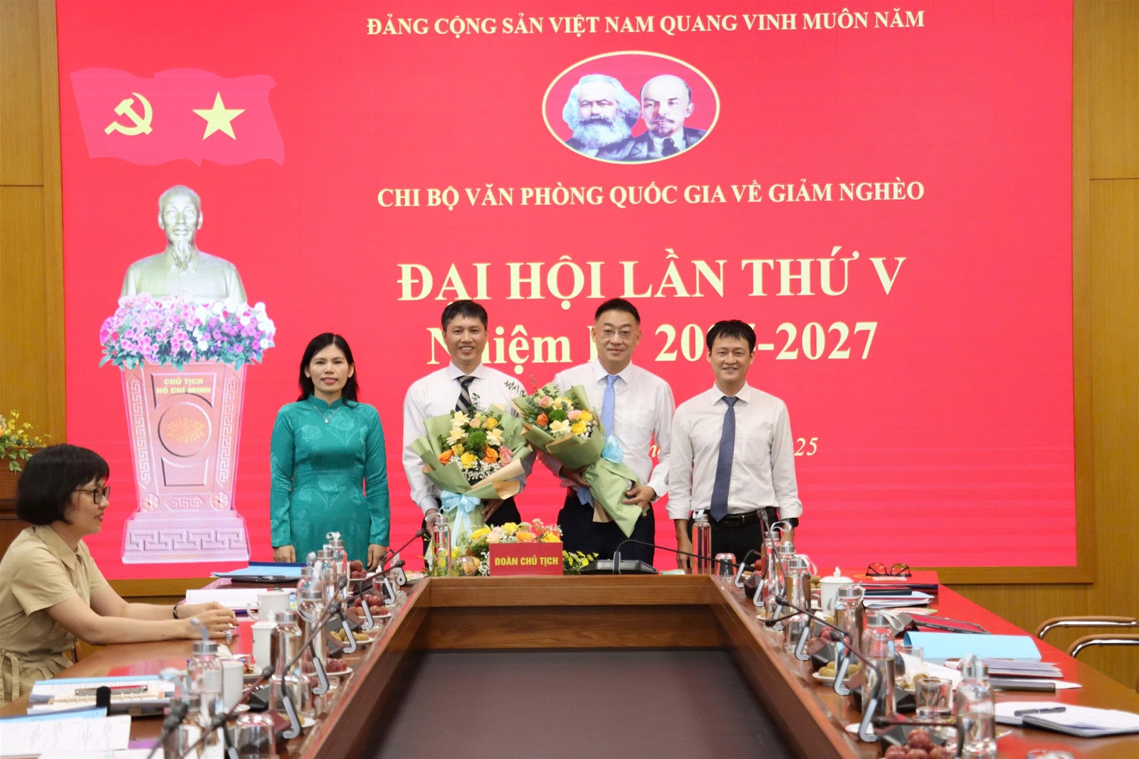 Chi bộ Văn phòng Quốc gia về giảm nghèo: Phát huy vai trò tham mưu, góp phần hiện thực hoá mục tiêu giảm nghèo bền vững