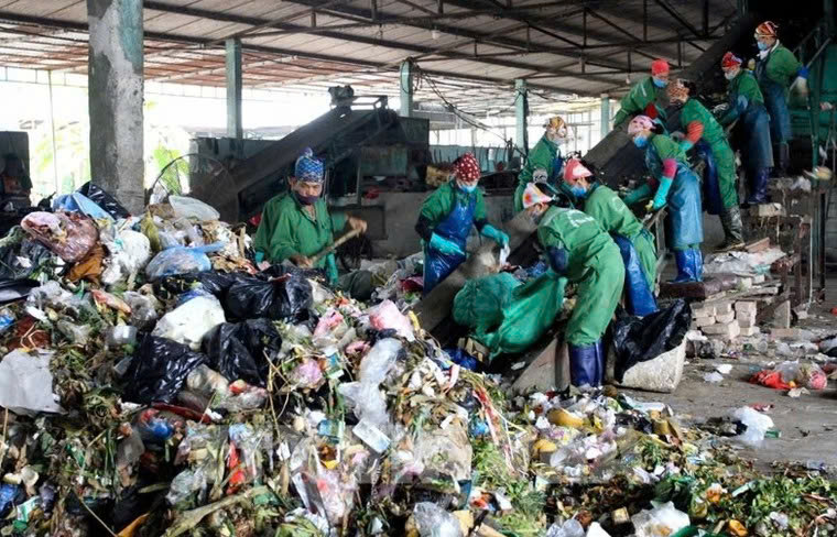 Tập trung đẩy mạnh thực hiện các giải pháp thu gom, xử lý rác thải