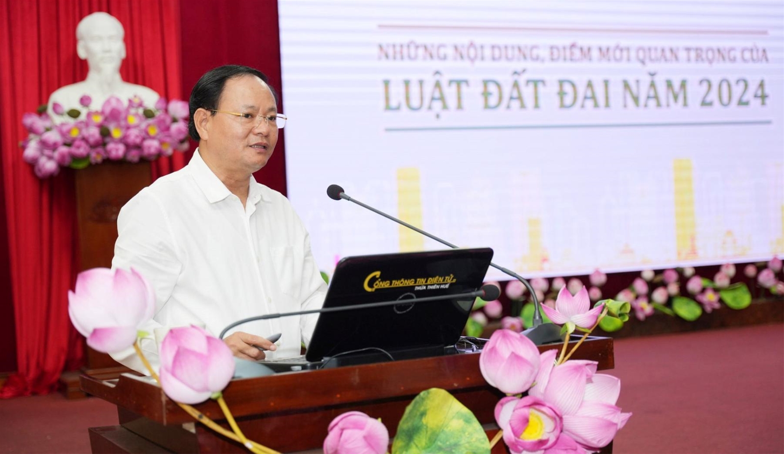 Thứ trưởng Lê Minh Ngân: Từ cải cách đất đai đến tầm nhìn phát triển bền vững