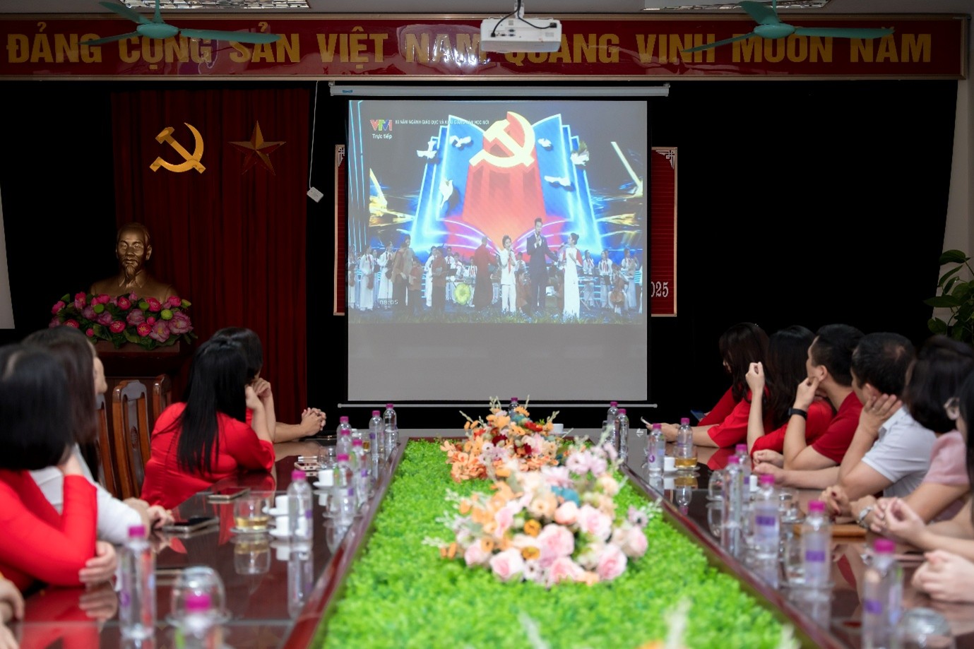 Trường Tiểu học Trung Thành tưng bừng khai giảng năm học mới