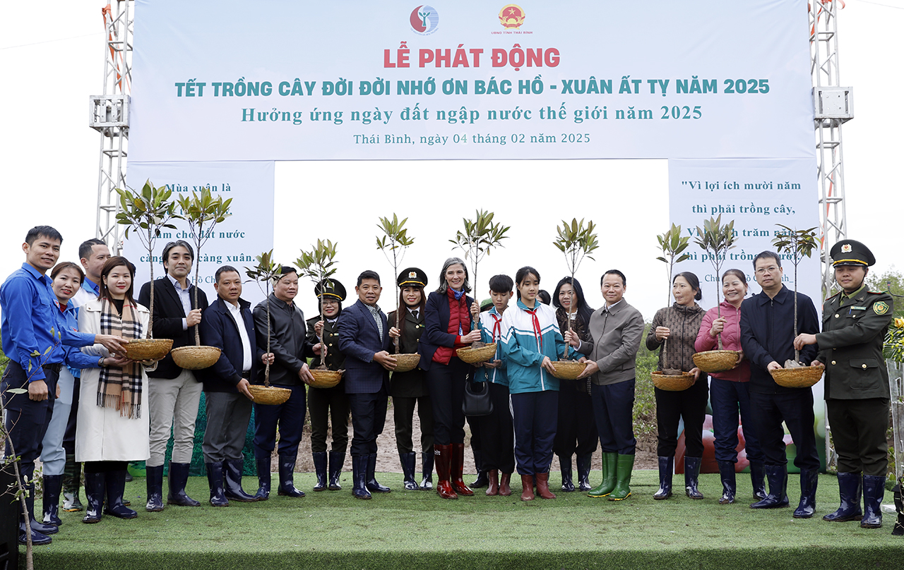 Bộ TN&MT phát động “Tết trồng cây đời đời nhớ ơn Bác Hồ” tại Thái Bình