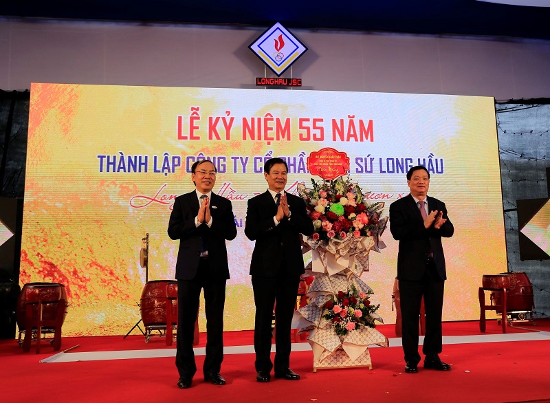 Công ty Cổ phần Gốm sứ Long Hầu kỷ niệm 55 năm thành lập