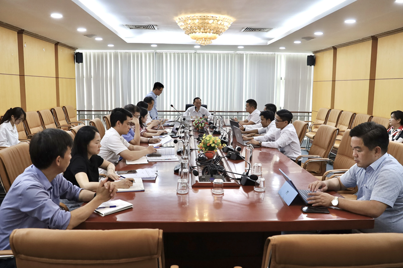 Tạo điều kiện để doanh nghiệp phát triển mô hình chăn nuôi công nghệ cao