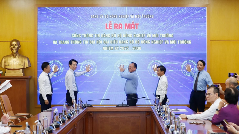 Ra mắt Cổng thông tin Đảng bộ Bộ Nông nghiệp và Môi trường và Trang thông tin Đại hội