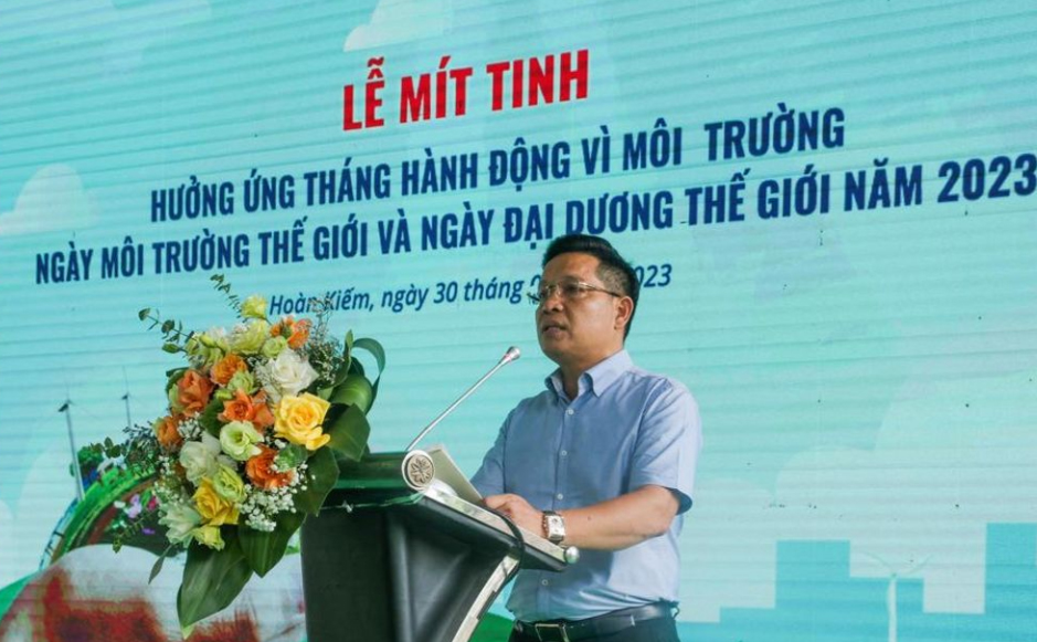 Quận Hoàn Kiếm quyết tâm bảo vệ môi trường khỏi rác thải nhựa
