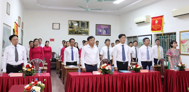Mỗi đảng viên là 'ngọn cờ', là trung tâm đoàn kết và sáng tạo