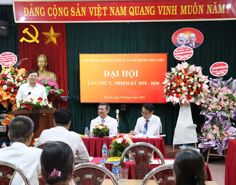 Mỗi đảng viên là 'ngọn cờ', là trung tâm đoàn kết và sáng tạo