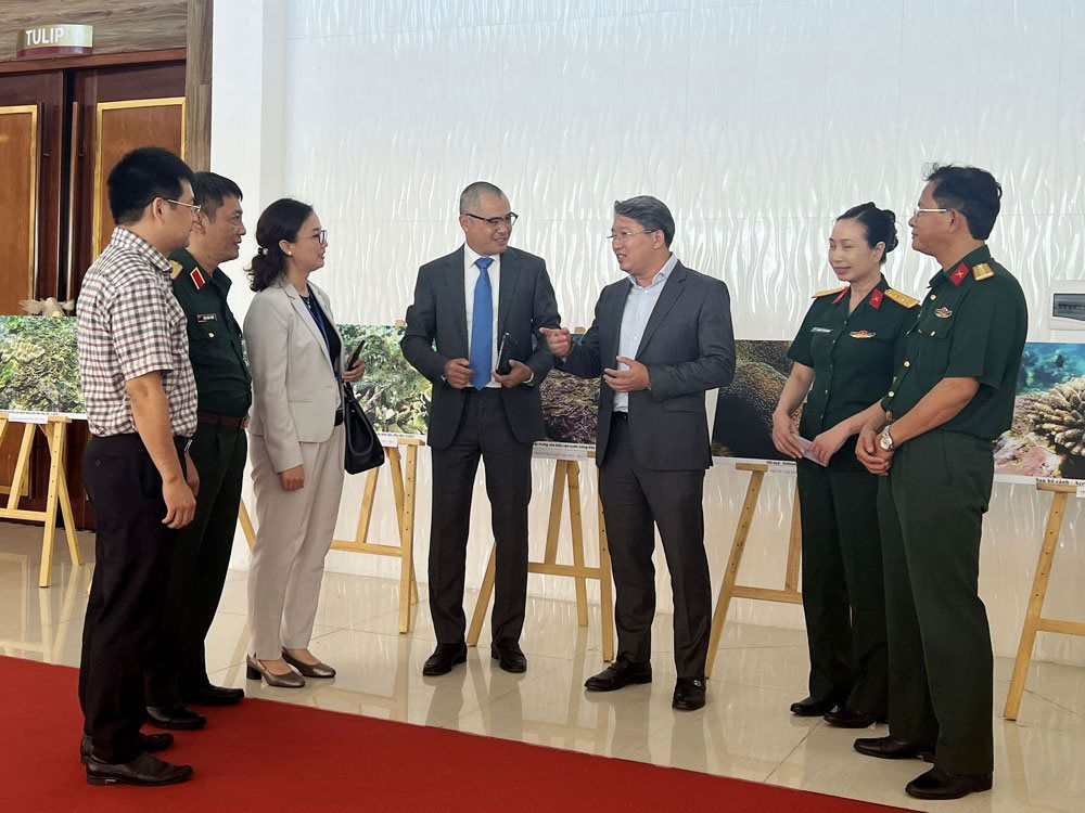 Phát triển toàn diện kinh tế biển gắn bảo vệ môi trường và ứng phó với biến đổi khí hậu