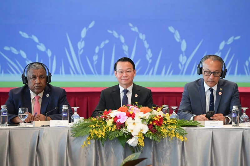 Bộ trưởng Đỗ Đức Duy: 'Không thể giải quyết khủng hoảng khí hậu bằng cách tạo ra khủng hoảng lương thực'