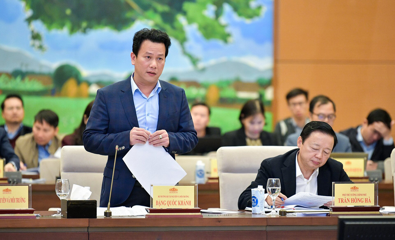 Đoàn kết, phát huy trí tuệ, kiến tạo vì một Việt Nam phát triển xanh, bền vững