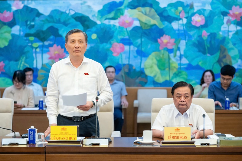 Bảo vệ môi trường tương ứng với tăng trưởng kinh tế cao