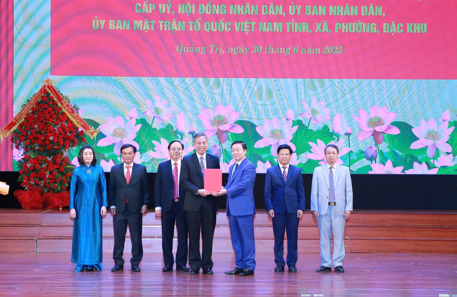 Quảng Trị sẽ vươn mình, phát triển rực rỡ cùng quê hương, đất nước