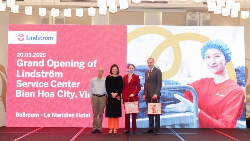 Thêm 5.000 học sinh đồng bằng sông Cửu Long được tiếp cận nước sạch
